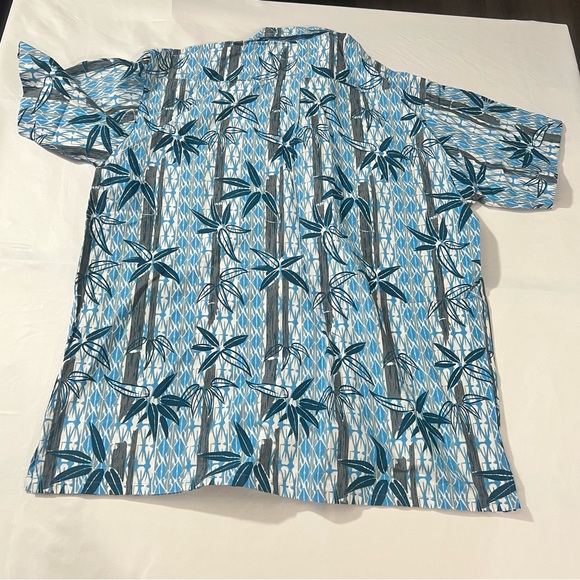 Tropical Blue and Gray Men's Casual Shirt - Picture 2 of 2